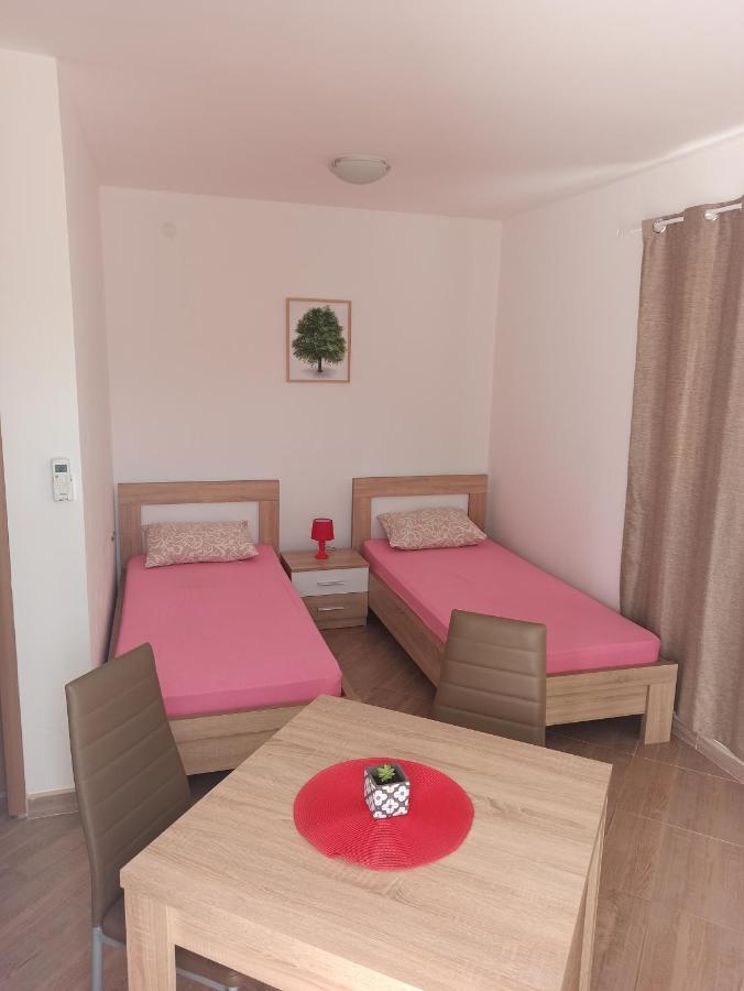 Lastva Holliday Rooms Budva Eksteriør billede