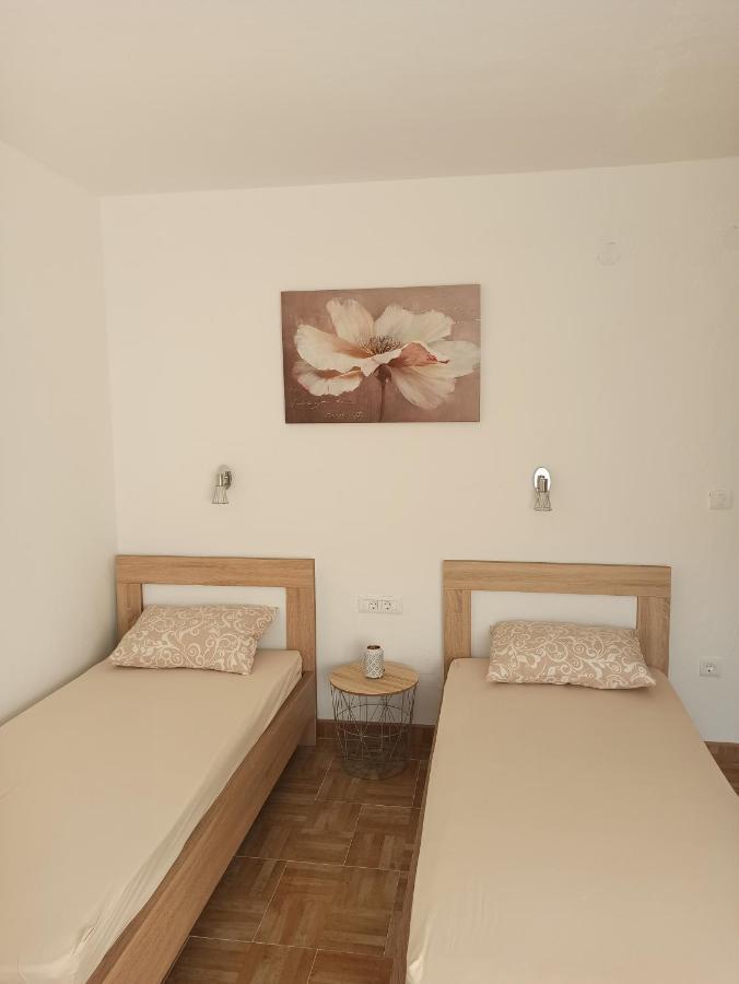 Lastva Holliday Rooms Budva Eksteriør billede