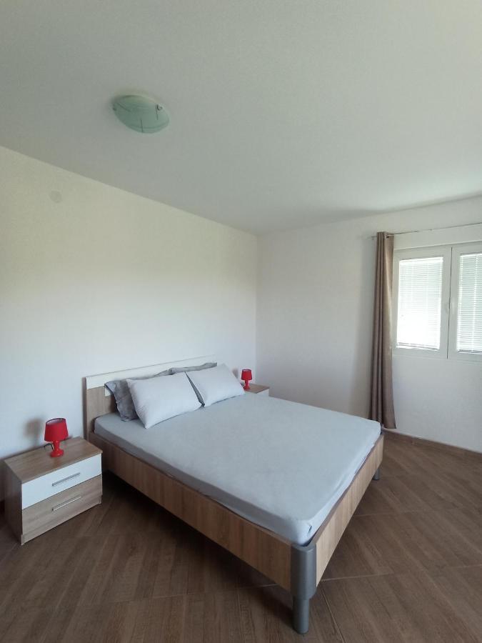 Lastva Holliday Rooms Budva Eksteriør billede