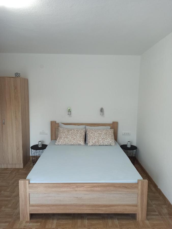 Lastva Holliday Rooms Budva Eksteriør billede