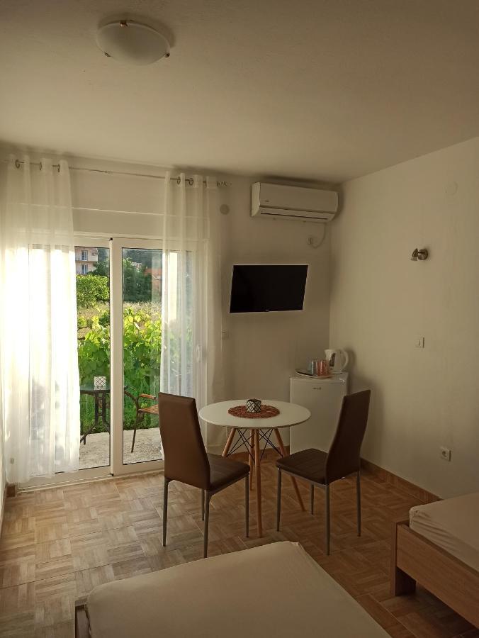 Lastva Holliday Rooms Budva Eksteriør billede