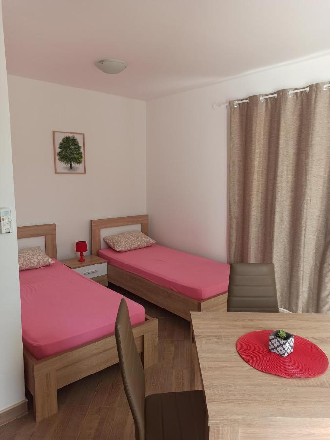 Lastva Holliday Rooms Budva Eksteriør billede